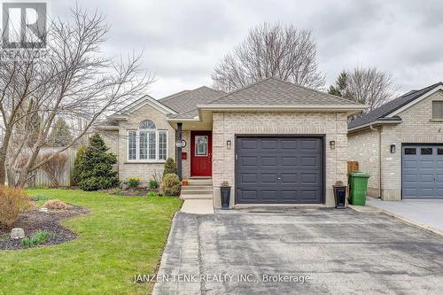 2 ROSETHORN COURT  St. Thomas, ON N5R 6C7