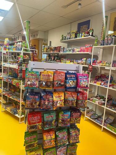 Commerce - 118-1455 Rue Peel, Montréal (Ville-Marie), QC 