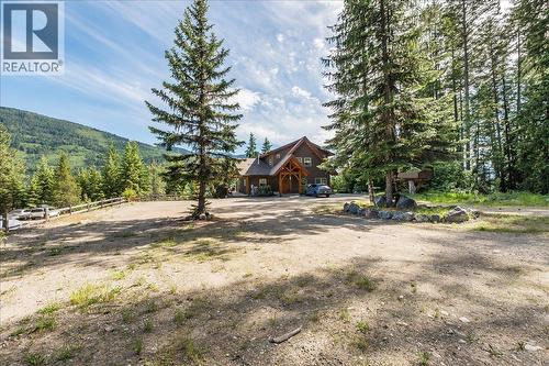 3802 Aaron Road, Nelson, BC - Outdoor
