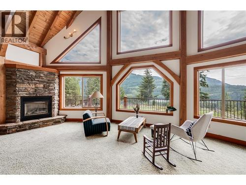 3802 Aaron Road, Nelson, BC - Indoor Photo Showing Other Room With Fireplace