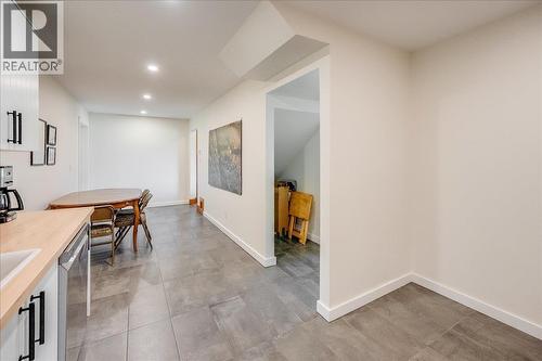 3802 Aaron Road, Nelson, BC - Indoor