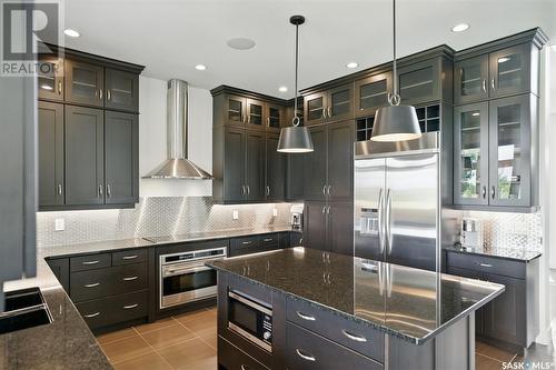 739 Beechdale Way, Saskatoon, SK - Indoor Photo Showing Kitchen With Upgraded Kitchen