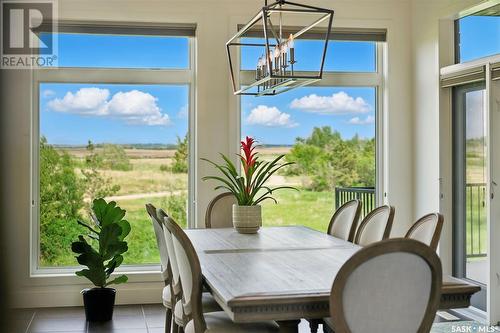 739 Beechdale Way, Saskatoon, SK - Indoor Photo Showing Dining Room