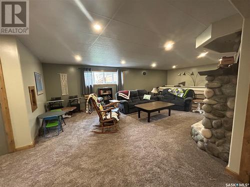 455 4Th Street, Carrot River, SK - Indoor