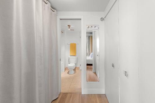 Walk-in closet - 505-450 Place Fabien-Drapeau, Sainte-Thérèse, QC - Indoor Photo Showing Other Room