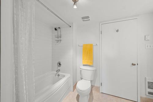 Bathroom - 505-450 Place Fabien-Drapeau, Sainte-Thérèse, QC - Indoor Photo Showing Bathroom