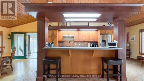 236 Bruce Street, South Bruce Peninsula, ON - Indoor Photo Showing Kitchen