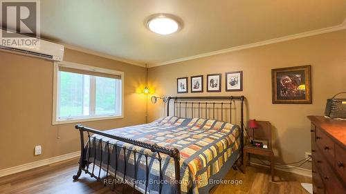 236 Bruce Street, South Bruce Peninsula, ON - Indoor Photo Showing Bedroom