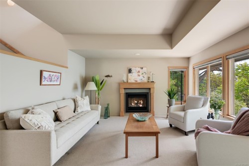 114 Arbutus Rd, Salt Spring, BC 