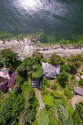 114 Arbutus Rd, Salt Spring, BC 