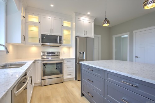 2036 Oakhill Pl, Duncan, BC 