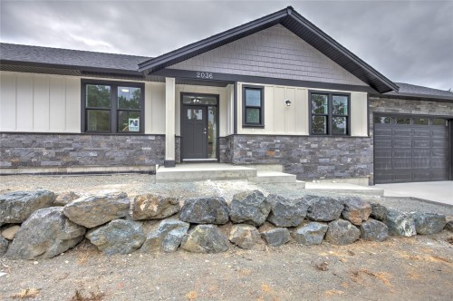 2036 Oakhill Pl, Duncan, BC 