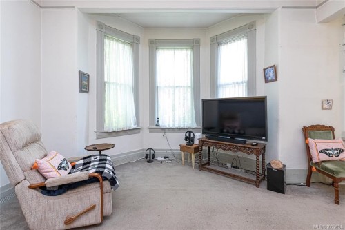 1794 Midgard Ave, Saanich, BC 