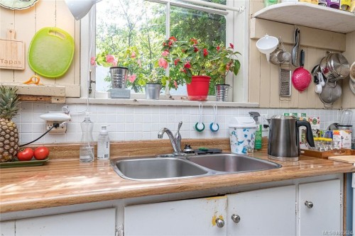 1794 Midgard Ave, Saanich, BC 