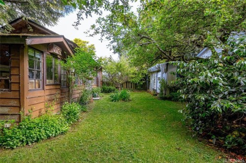 1794 Midgard Ave, Saanich, BC 