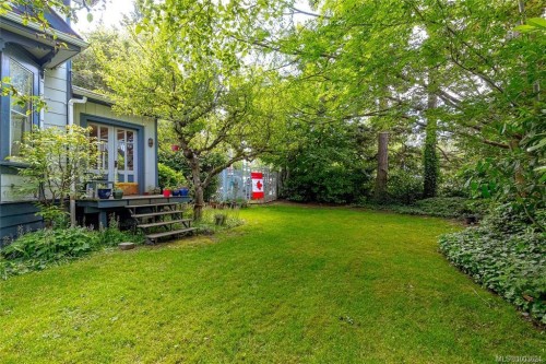 1794 Midgard Ave, Saanich, BC 