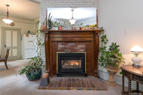 1794 Midgard Ave, Saanich, BC 