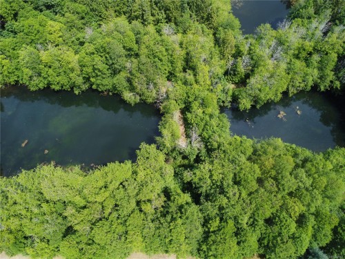 1075 Spider Lake Rd, Qualicum Beach, BC 