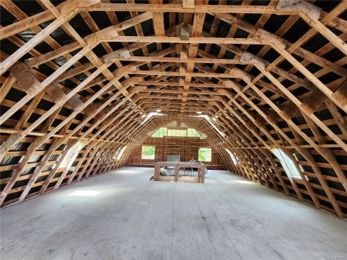 1075 Spider Lake Rd, Qualicum Beach, BC 