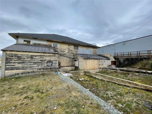 5036 Argyle St, Port Alberni, BC - Outdoor