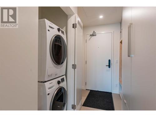 4280 Red Mountain Road Unit# 115, Rossland, BC - Indoor Photo Showing Laundry Room