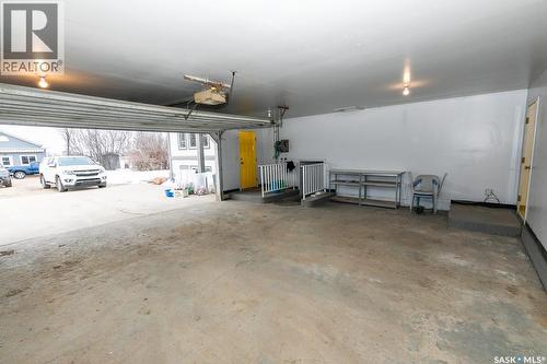 Scholer Acreage, Luseland, SK - Indoor Photo Showing Garage