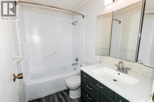 Scholer Acreage, Luseland, SK - Indoor Photo Showing Bathroom