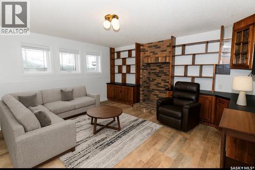 Scholer Acreage, Luseland, SK - Indoor Photo Showing Living Room