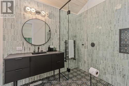 516450 7Th Line, Blue Mountains, ON - Indoor Photo Showing Bathroom