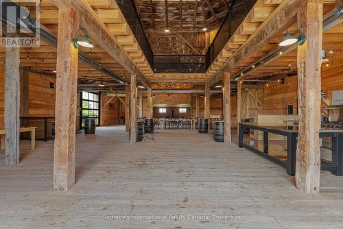 516450 7Th Line, Blue Mountains, ON - Indoor Photo Showing Other Room