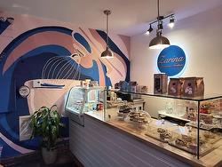 68 Av. Duluth E.  Montréal (Le Plateau-Mont-Royal), QC H2W 1G8