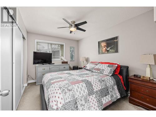 1404 Inkar Road, Kelowna, BC - Indoor Photo Showing Bedroom