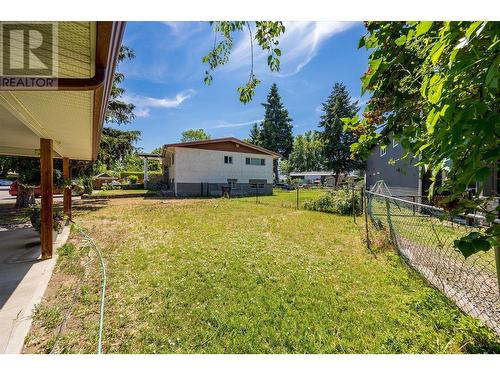 1404 Inkar Road, Kelowna, BC - Outdoor