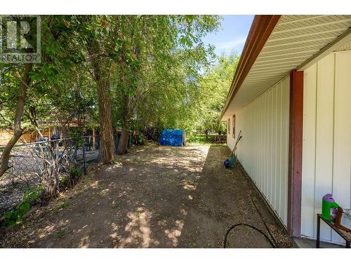 1404 Inkar Road, Kelowna, BC - Outdoor