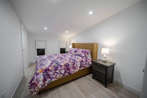 6392 Tie Lake Road, Jaffray, BC - Indoor Photo Showing Bedroom