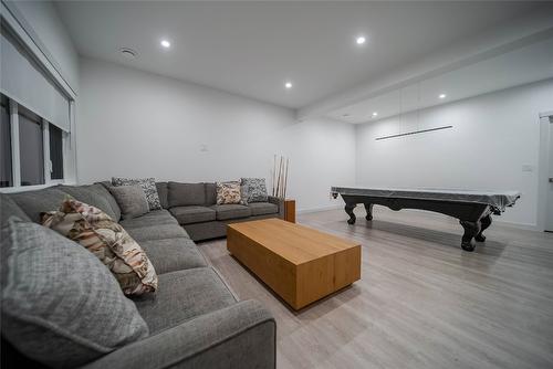 6392 Tie Lake Road, Jaffray, BC - Indoor