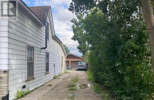 392 PEARL STREET  Milton, ON L9T 1M8