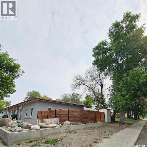 347 Maple Avenue, Yorkton, SK - Outdoor