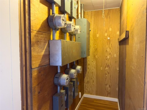 461 Coal Harbour Rd, Coal Harbour, BC - Indoor Photo Showing Other Room