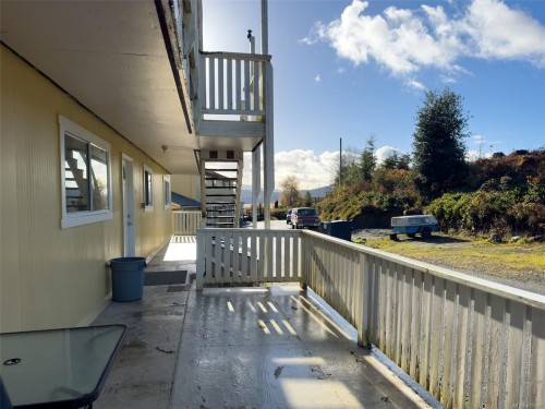 461 Coal Harbour Rd, Coal Harbour, BC - Outdoor