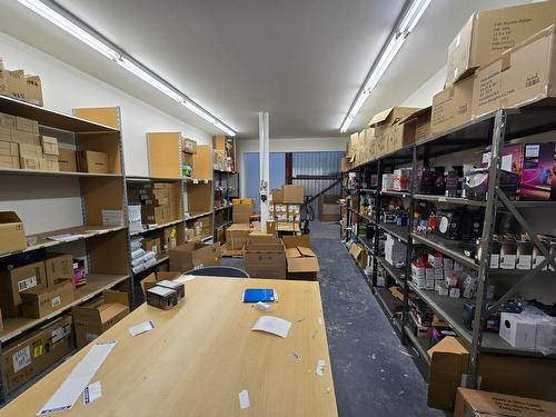 Warehouse - 3591Z  - 3595Z Boul. De La Grande-Allée, Boisbriand, QC - Indoor
