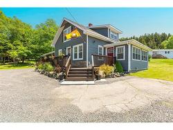 5 Wallace Cove RD  Blacks Harbour, NB E5H 1G9