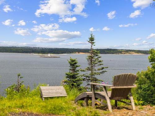 4 York Redoubt Crescent, Fergusons Cove, NS 