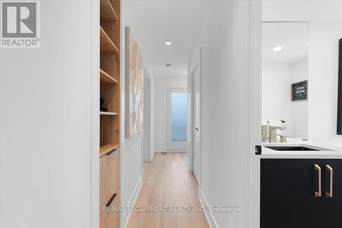 94 West 32Nd Street, Hamilton, ON - Indoor