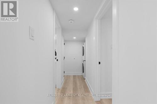 94 West 32Nd Street, Hamilton, ON - Indoor Photo Showing Other Room