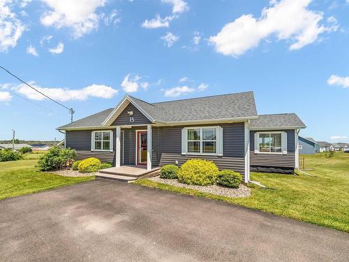 15 Estates Way, Brackley Beach, PE 