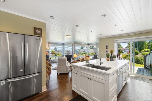 6039 Icarus Dr, Nanaimo, BC 