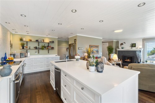 6039 Icarus Dr, Nanaimo, BC 