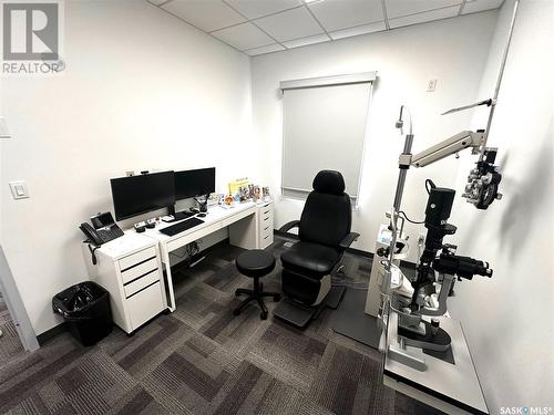 215 Chaplin Street W, Swift Current, SK 