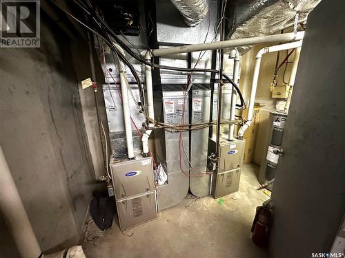 215 Chaplin Street W, Swift Current, SK 